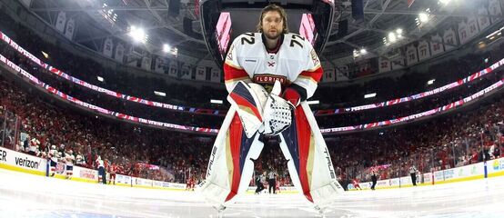 Brankář Sergei Bobrovsky se rozcvičuje před prvním zápasem finále Východní konference NHL - sledujte NHL živě na TV Tipsport Brankář Sergei Bobrovsky se rozcvičuje před prvním zápasem finále Východní konference NHL - sledujte NHL živě na TV Tipsport