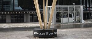 Spenglerův pohár před Vaillant Arenou v Davosu Spenglerův pohár před Vaillant Arenou v Davosu