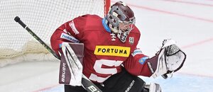 Brankář HC Sparta Praha Josef Kořenář v domácím utkání v O2 Areně proti Litvínovu