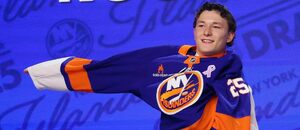 Obránce Matthew Schaefer se stal jedničkou draftu NHL za rok 2025