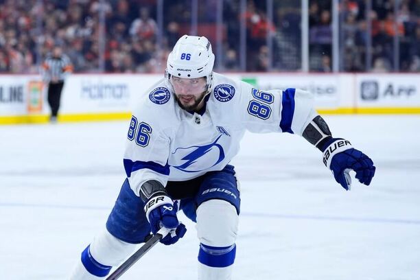 Útočník Tampy Bay Lightning Nikita Kučerov je naší 1. hvězdou týdne v NHL.