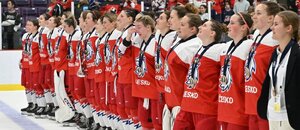 České reprezentantky po zisku bronzových medailí na MS v hokeji žen 2023 v Kanadě