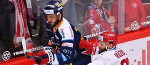 Tomáš Filippi z Liberce a Martin Růžička z Třince k sobě mají blízko nejen v tomto osobním souboji, ale i v extraligových statistikách