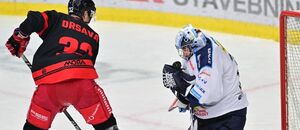 Jakub Orsava rozhodl oba zápasy v Liberci a zařídil Olomouci vedení v sérii předkola play off ELH 2024