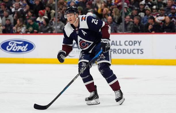 Útočník Colorada Avalanche Nathan MacKinnon je naší 1. hvězdou týdne v NHL.