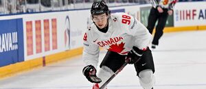 Kanadský hokejista Connor Bedard v prvním utkání na MS v hokeji 2024 vstřelil dva góly, dnes sledujte zápas Kanada - Dánsko Kanadský hokejista Connor Bedard v prvním utkání na MS v hokeji 2024 vstřelil dva góly, dnes sledujte zápas Kanada - Dánsko