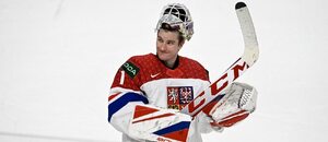 Brankář české hokejové reprezentace Lukáš Dostál po vítězství nad Velkou Británií na MS v hokeji 2024 v Praze