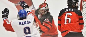 Adam Benák se raduje po vstřelení branky ve finálové zápase proti Kanadě na Hlinka Gretzky Cupu 2023 Adam Benák se raduje po vstřelení branky ve finálové zápase proti Kanadě na Hlinka Gretzky Cupu 2023