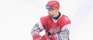 Alex Tamáši ve vánočním dresu Hradce Králové nadělil čtyři body Kometě a stal se hvězdou týdne v extralize Alex Tamáši ve vánočním dresu Hradce Králové nadělil čtyři body Kometě a stal se hvězdou týdne v extralize