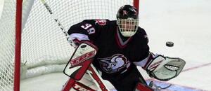 Český hokejový brankář Dominik Hašek v NHL za Buffalo Sabres. Český hokejový brankář Dominik Hašek v NHL za Buffalo Sabres.
