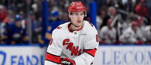 Martin Nečas už nebude hrát za Carolinu, Hurricanes jej vyměnili do Colorada Martin Nečas už nebude hrát za Carolinu, Hurricanes jej vyměnili do Colorada
