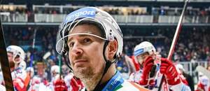 Roman Červenka se raduje z postupu do finále TELH 2024/25