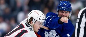 Ridly Greig (Senators) a Scott Laughton (Maple Leafs) přiživují rivalitu mezi Torontem a Ottawou - preview 1. kola play off NHL 2025