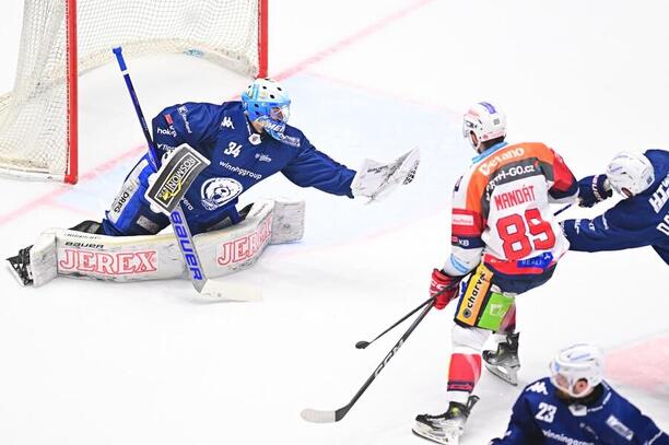 V 6. finále play off extraligy 2025 může Michal Postava vychytat Kometě Brno titul na domácím ledě. Proti budou střelci Dynama Pardubice.