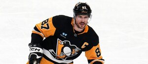Útočník Pittsburghu Penguins Sidney Crosby posílí Kanadu na hokejovém mistrovství světa 2025.
