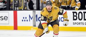 Český útočník ve službách Vegas Golden Knights Tomáš Hertl. Ve 2. kole play off NHL 2025 ho čeká souboj s Edmontonem Oilers.