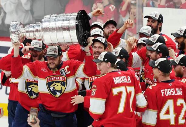 Kapitán Aleksander Barkov dovedl Floridu k obhajobě Stanley Cupu, Panthers jsou vítězem NHL 2024/2025
