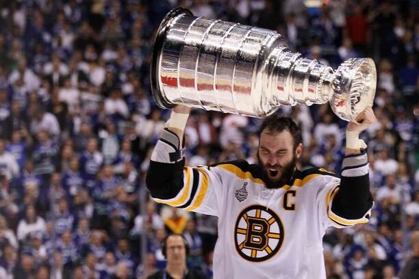 Bývalý slovenský obránce Zdeno Chára je ve výběru hokejových legend, které budou roku 2025 uvedeny do Síně slávy NHL.