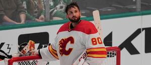 Český hokejový brankář Dan Vladař v NHL mění dres, po letech v Calgary je nově gólmanem Philadelphie.
