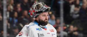 Gólman Filip Novotný v utkání proti Spartě
