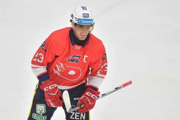 Lukáš Sedlák povede i v nové sezóně Pardubice jako kapitán