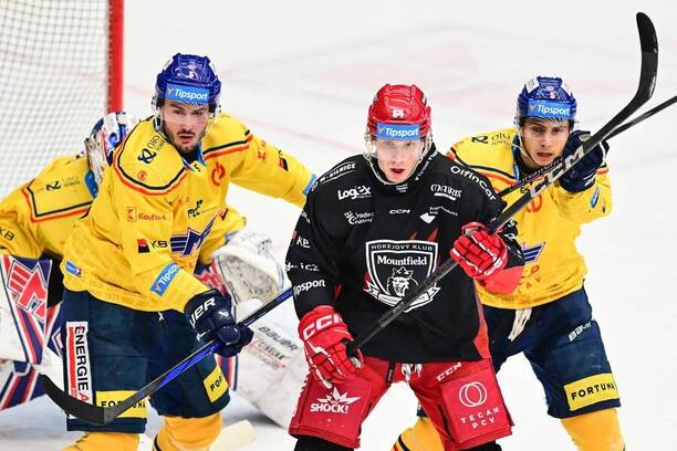Mountfield HK a České Budějovice v prvním kole Tipsport extraligy prohrály, dnes nastoupí proti sobě