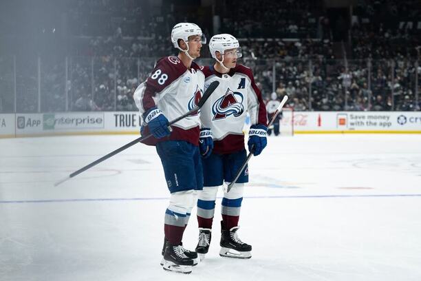 Martin Nečas a Cale Makar z Colorada vstupují do sezony NHL 2025/2026. Jaké jsou naše tipy a predikce?