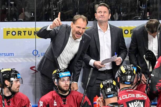Odvolaní trenéři hokejové Sparty; hlavní kouč Pavel Gross a asistenti Otakar Vejvoda a Antonín Stavjaňa končí po 12. kole ELH 2025/26