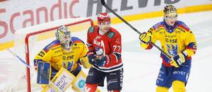 Jedním z krajánků ve finské Liize je zkušený obránce Andrej Šustr (vpravo)