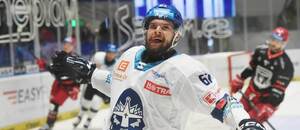 Zde Kelly Klíma slaví gól ve 3. kole, v minulém týdnu se útočník Kladna stal nejproduktivnějším hráčem ELH