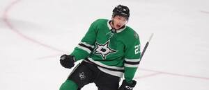 Útočník Dallasu Jason Robertson dal v posledních třech zápasech šest branek