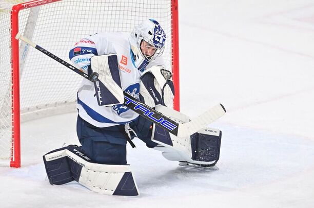 Kladenský Adam Brízgala patří k&nbsp;nejvytíženějším brankářům hokejové Tipsport extraligy. Zachytá si hodně i&nbsp;dnes od 18:00 proti Českým Budějovicím?
