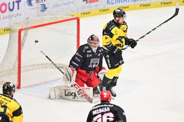 Hradec Králové zatím zvládl oba vzájemné zápasy této sezóny. Jak souboj dopadne nyní? Sledujte utkání na TV Tipsport