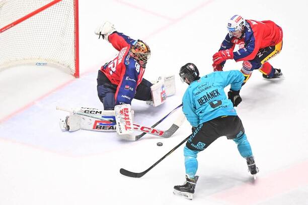 Pardubice vyhrály už šest vzájemných zápasů v&nbsp;řadě. Přeruší Karlovy Vary tuto šňůru?