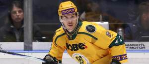 Finský útočník Julius Valtonen v dresu Vsetína