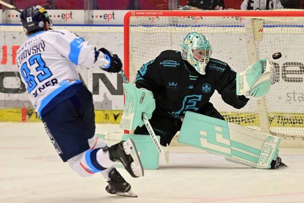 Karlovy Vary včerejší zápas zvládly. Jak dopadne duel s&nbsp;Libercem dnes?