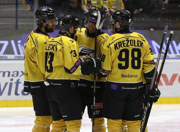 Hokejisté Baníku Sokolov v&nbsp;utkání Maxa ligy ve Zlíně