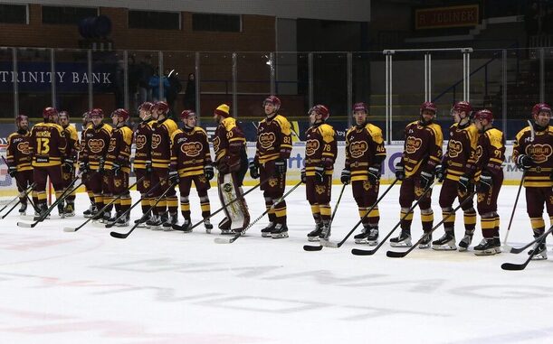 Hokejisté Jihlavy slaví výhru ve Zlíně