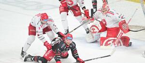 David Musil, Kevin Klíma, Richard Nedomlel, Marek Mazanec ve čtvrtfinále mezi Hradcem a Třincem