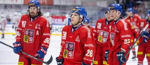 Čeští hokejisté po konci utkání se Švýcary, foto z Czech Hockey Games 2025