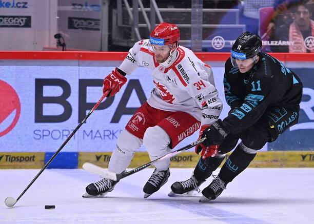 V semifinále extraligy se utkají hokejisté Třince a&nbsp;Karlových Varů