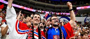 Fanoušci na Mistrovství světa v ledním hokeji 2024 v Praze a Ostravě, kde byl ustanoven návštěvnický rekord světových šampionátů.