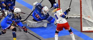 Mistrovství světa v hokejbalu: zápas české hokejbalové reprezentace žen proti Slovenkám