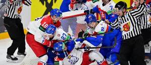 Strkanice v zápase Česko vs. Slovensko na MS v hokeji 2023. Další derby uvidíme v sobotu na Mistrovství světa v ledním hokeji 2026.