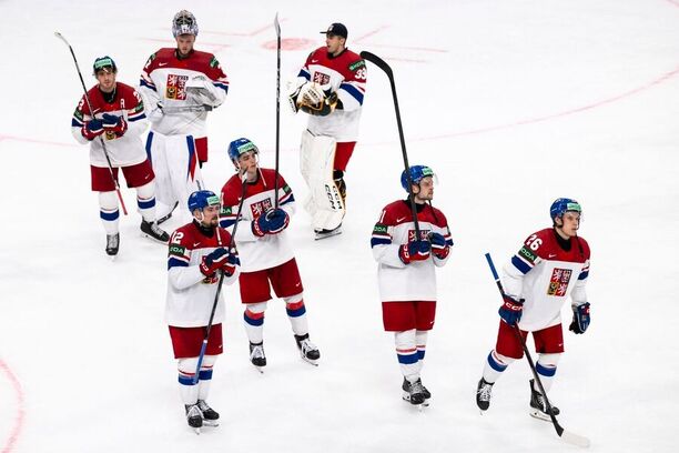Čeští hokejisté po prohraném čtvrtfinále s Finskem na MS v hokeji 2026