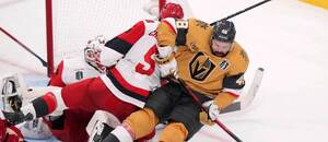 Tomáš Hertl ve 4. finále play-off NHL 2026 nebodoval, dnes jeho Vegas hrají v Carolině 5. utkání série o Stanley Cup.