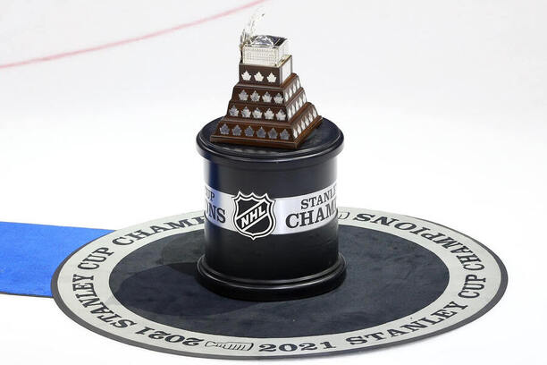 Conn Smythe Trophy získává nejužitečnější hráč play off NHL