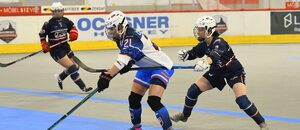 Mistrovství světa v hokejbalu (zde zápas žen USA vs. Slovensko) lze sledovat živě v TV i online