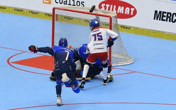 Na MS v hokejbale juniorů 2026 v Banské Bystrici uvidíme derby Česka se Slovenskem v kategoriích U18 i U16 (zde na fotce)