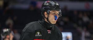 Mikuláš Hovorka v dresu farmářského týmu Charlotte Checkers